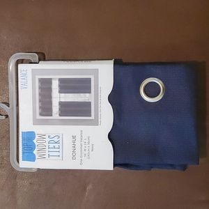 Top of the window tiers valance